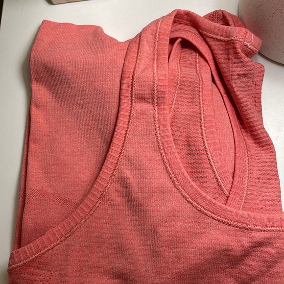 Lululemon Athletica Tank Top - Picture 6 of 6